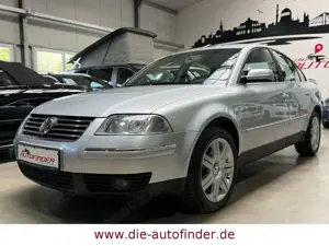 Volkswagen Passat 1.8t Lim Highline LED,Leder,1.Hand,17"Alu