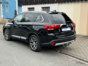 Mitsubishi Outlander Diamant Edition+.4x4 Allrad.AUTOMATIK. 1 HAND Bild 5