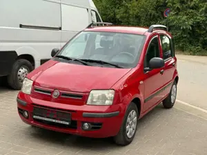 Fiat Panda 1.3 16V JTD Dynamic Bild 2