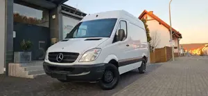 Mercedes-Benz Sprinter 211 CDI Kasten Kurz Hoch L1/H2 1. Hand Bild 2