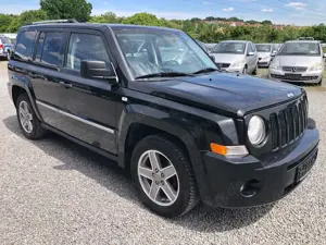Jeep Patriot Limited 2.0 CRD*AHK*GSHD*PDC*Tempomat*3.Hand* Bild 2