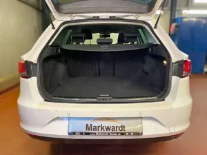 SEAT Leon Style PDC Klimaa.Navi Tempm. Bild 5