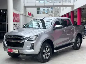 Isuzu D-Max Double Cab 4WD LSE Kamera+LED