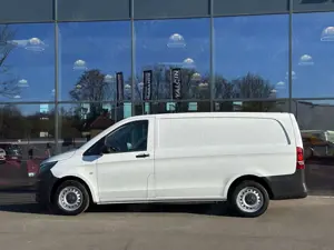 Mercedes-Benz Vito 114 CDI LANG Aut. 1.HA/NAVI/SHZ/KLIMA/R-CAM Bild 2