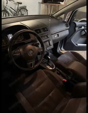 Volkswagen Touran Highline Bild 4