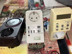 3 Zeitschaltuhren komplett zusammen zu verkaufen