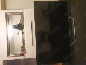 Hisense 164 cm TV zu verkaufen   für Bastler