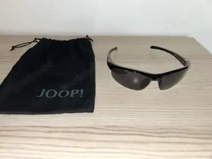 Coole & stylische Sonnenbrille inkl. Joop-Brillenbeutel