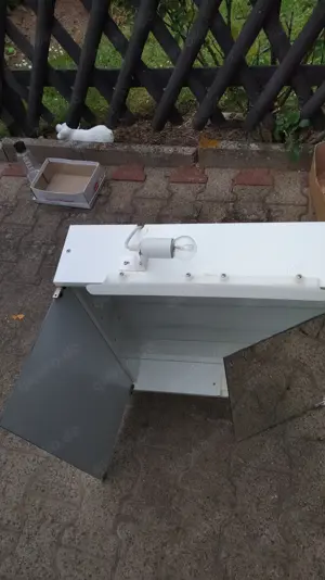 Bad Spiegelhängeschrank mit Beleuchtung und Steckdose weiß Bild 2