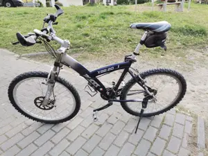 3 Fahrräder, Damenrad, Mountainbike,  je 40.-