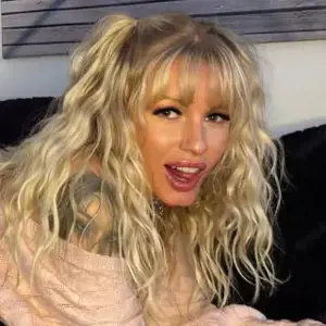 Live Cam TinyTease