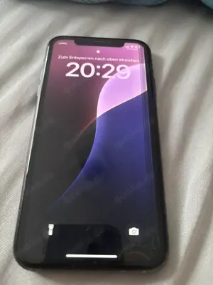 iPhone 11 schwarz