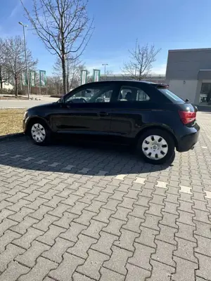 Audi A1 1.6 TDI Ambition Bild 3
