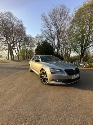 Skoda Superb Combi 2.0 TDI DSG Sportline
