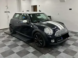 MINI Cooper Mini Cooper (Rallye Streifen) (8 Alufelgen)