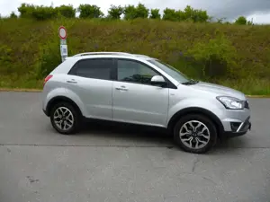 SsangYong Korando 2.0 e-XDi DPF 4WD Automatik Sapphire Bild 5