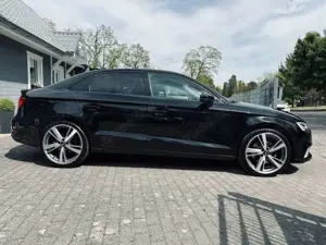 Audi A3 Limousine 40 TDI quattro sport S line+Leder+ Bild 5