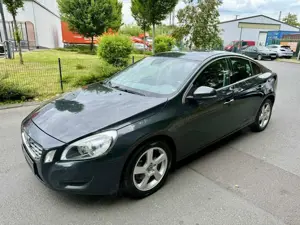 Volvo S60 Momentum*AllwetterReifen*Erst111TKM*Tüv Neu!! Bild 4