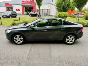 Volvo S60 Momentum*AllwetterReifen*Erst111TKM*Tüv Neu!! Bild 5