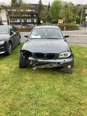 BMW 118 118d Unfallwagen