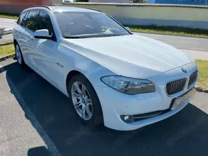 BMW 520 d Touring/Navi/BiXenon/Leder/Spur/SHZ/Panora