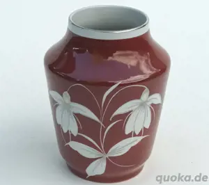 Porzellan-Vase; 8,-
