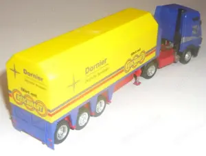 Herpa 1:87 2 LKW MAN F2000 Zugmaschine MB SK1850 Glastransporter Bild 3