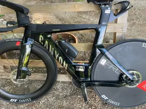 Canyon Speedmax CFR SRAM Red eTap AXS 1x DT Swiss Lentikular ARC Dicut 1100 S