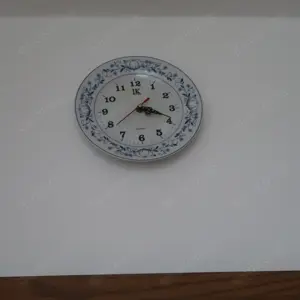Küchenuhr mit Wandhalterung