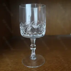 Weingläser aus Kristallglas 