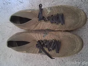 Verkaufe meine Stinkenden Turnschuhe 