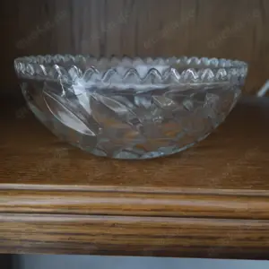 Kristallglasschüßeln verschieden Größen