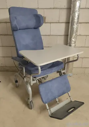 Pflegestuhl   Pflegestühle