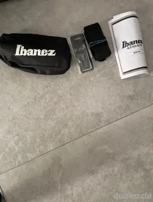 Ibanez E Gitarre + Fender champion 2000 Lautsprecher