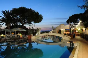 Hotel-Übernachtung Ischia