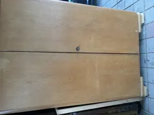 Holzschrank zu Verkaufen  Bild 2