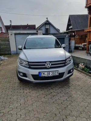 Verkaufe: VW Tiguan   Baujahr 2015   Gepflegter Zustand & top ausgestattet