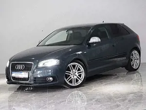 Audi A3 2.0 TDI *3 x S-LINE*EINMALIG*TÜV+SERVICE-NEU*