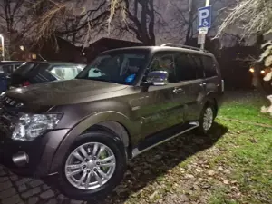 Mitsubishi Pajero 3.2 DI-D Automatik Edition 30