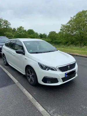 Peugeot 308 GT line Facelift tüv neu Inspektion  neu
