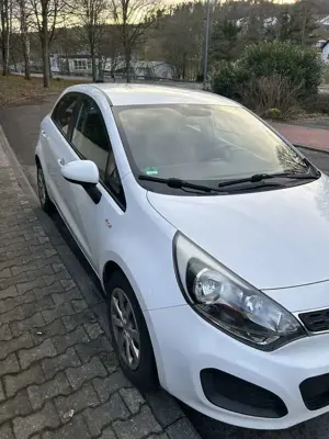 Kia Rio 1.4 CRDI Fifa World Cup Edition