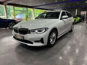 BMW 320 i Touring /LASER /MEMORY /LEDER /KAMERA/1HAND