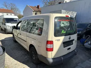 Volkswagen Caddy 1.9 TDI DPF DSG Maxi (7-Si.) Bild 4