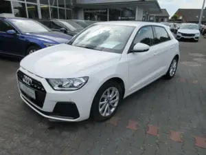 Audi A1 Sportback Advanced 1.0 TFS S tronic KLIMA KAMERA ALU APS SITZHZG GRA