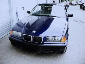 BMW 318 318i