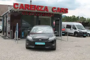 Ford Focus Lim. Titanium/Klima/Navi/ Motor Defekt/