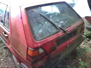 Volkswagen Golf II 1.3l / 5 trg/ wenig km/ Oldtimer/ z.herrichten Bild 2