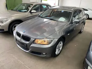 BMW 320 320d Touring Aut. Sport Line