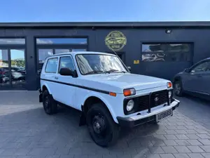 Lada Niva 4x4*LPG*TÜV NEU*65Tkm*