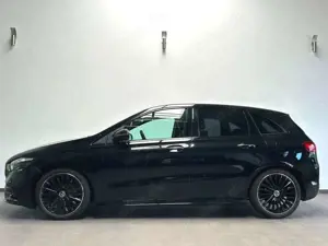 Mercedes-Benz B 200 AMG line BurmesterLED Panorama Soundsystem Bild 4